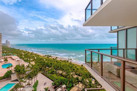 Condo in Bal Harbour, Florida, 2 bedrooms  № 1057686 - photo 3