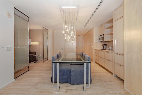 Condo in Bal Harbour, Florida, 2 bedrooms  № 1057686 - photo 11