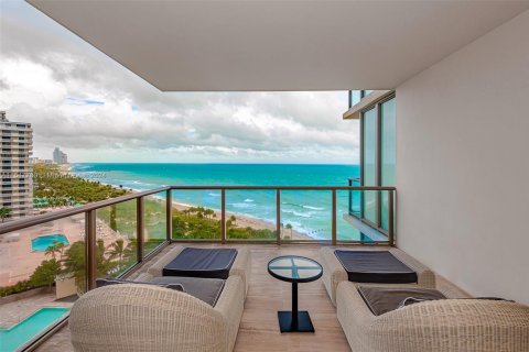 Condo in Bal Harbour, Florida, 2 bedrooms  № 1057686 - photo 2