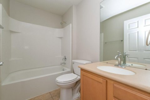 Villa ou maison à louer à Brooksville, Floride: 3 chambres, 135.64 m2 № 2408859 - photo 15