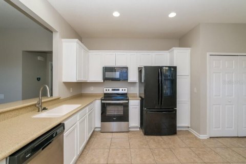 Villa ou maison à louer à Brooksville, Floride: 3 chambres, 135.64 m2 № 2408859 - photo 8