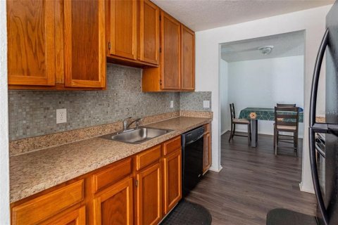 Touwnhouse à vendre à Orlando, Floride: 2 chambres, 130.25 m2 № 1744190 - photo 4