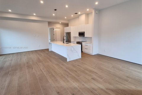 Touwnhouse à louer à Fort Lauderdale, Floride: 3 chambres, 149.29 m2 № 1982229 - photo 15