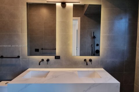 Touwnhouse à louer à Fort Lauderdale, Floride: 3 chambres, 149.29 m2 № 1982229 - photo 9