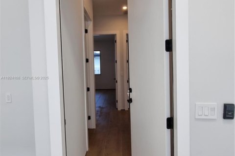 Touwnhouse à louer à Fort Lauderdale, Floride: 3 chambres, 149.29 m2 № 1982229 - photo 20