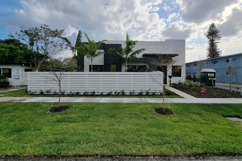 Touwnhouse à louer à Fort Lauderdale, Floride: 3 chambres, 149.29 m2 № 1982229 - photo 29