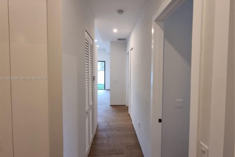 Touwnhouse à louer à Fort Lauderdale, Floride: 3 chambres, 149.29 m2 № 1982229 - photo 7