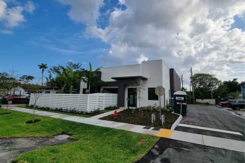 Touwnhouse à louer à Fort Lauderdale, Floride: 3 chambres, 149.29 m2 № 1982229 - photo 28