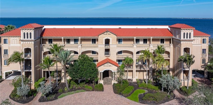 Condominio en Punta Gorda, Florida, 3 dormitorios № 1551034