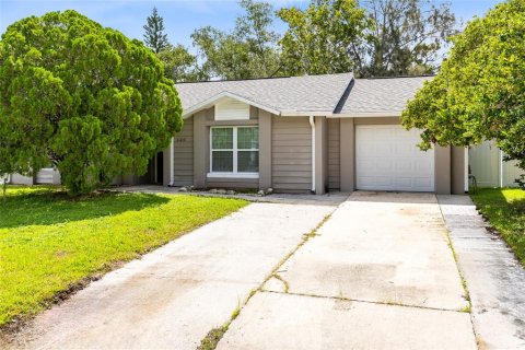 Casa en venta en Kissimmee, Florida, 2 dormitorios, 114.64 m2 № 1916410 - foto 2