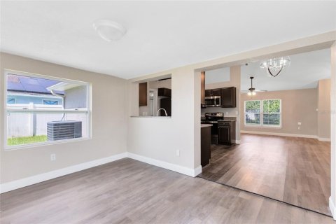 Casa en venta en Kissimmee, Florida, 2 dormitorios, 114.64 m2 № 1916410 - foto 12