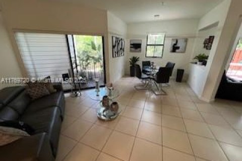 Condominio en venta en Doral, Florida, 3 dormitorios, 121.52 m2 № 1588881 - foto 21