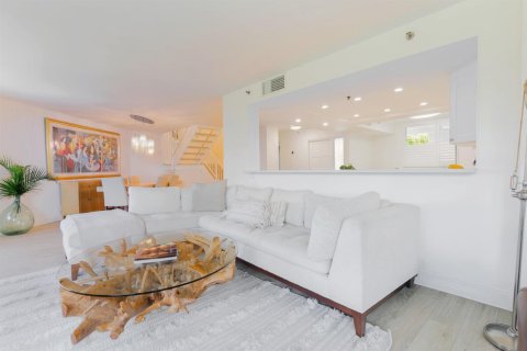 Copropriété à vendre à Highland Beach, Floride: 2 chambres, 208.1 m2 № 2369909 - photo 17
