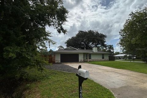 House in Daytona Beach, Florida 3 bedrooms, 104.79 sq.m. № 1903043 - photo 9