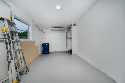 House in Sunrise, Florida 3 bedrooms, 116.78 sq.m. № 2002238 - photo 26