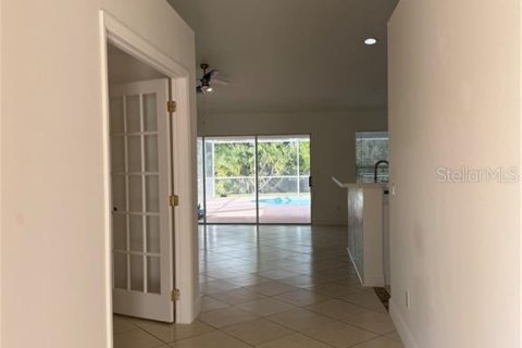 House in Lehigh Acres, Florida 3 bedrooms, 135.45 sq.m. № 1635048 - photo 7