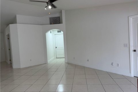 House in Lehigh Acres, Florida 3 bedrooms, 135.45 sq.m. № 1635048 - photo 19