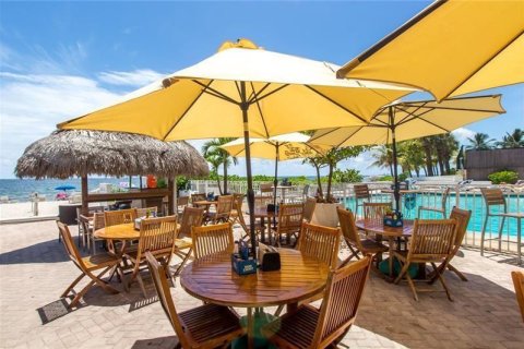 Condo in Fort Lauderdale, Florida, 2 bedrooms  № 2181814 - photo 26