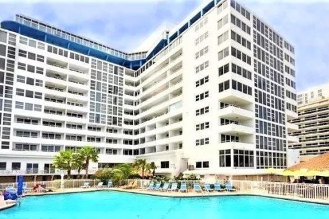 Condo in Fort Lauderdale, Florida, 2 bedrooms  № 2181814