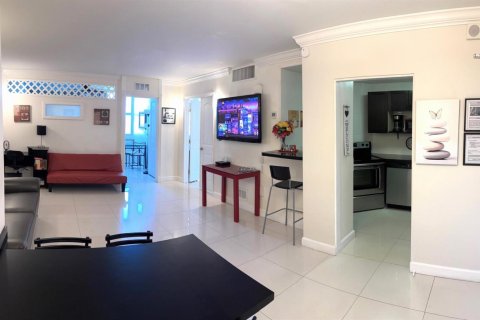 Condo in Fort Lauderdale, Florida, 2 bedrooms  № 2181814 - photo 5