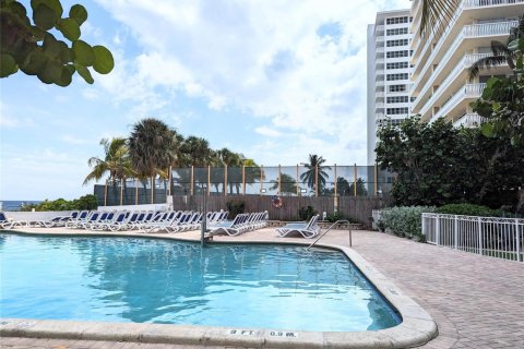 Condo in Fort Lauderdale, Florida, 2 bedrooms  № 2181814 - photo 23