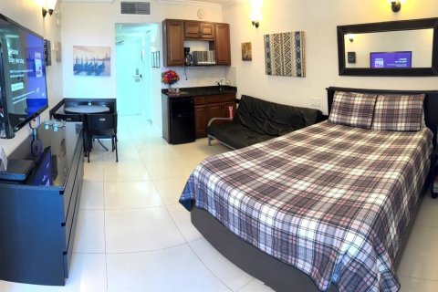 Condo in Fort Lauderdale, Florida, 2 bedrooms  № 2181814 - photo 18