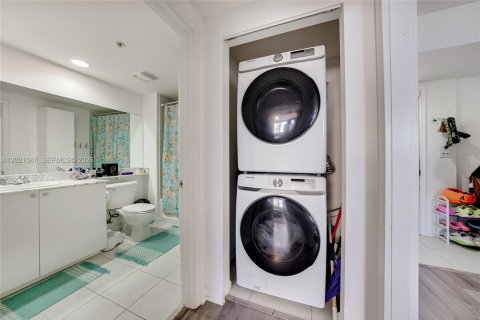 Купить кондоминиум в Авентура, Флорида 1 спальня, 77.57м2, № 2168335 - фото 14