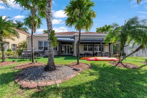 House in Miramar, Florida 3 bedrooms, 229.38 sq.m. № 1994382 - photo 27