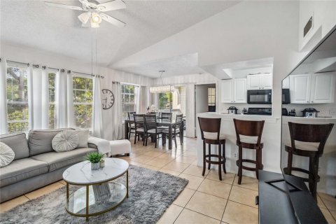 Condominio en venta en Orlando, Florida, 2 dormitorios, 77.67 m2 № 1720132 - foto 2