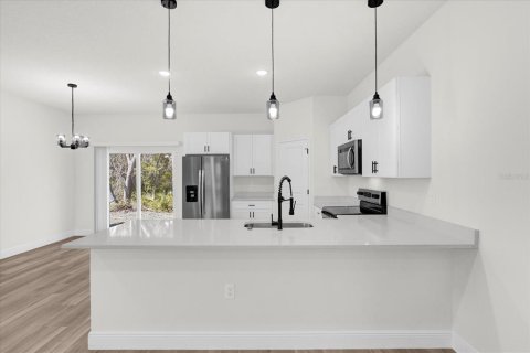 Casa en venta en Ocala, Florida, 4 dormitorios, 170.29 m2 № 1917217 - foto 8
