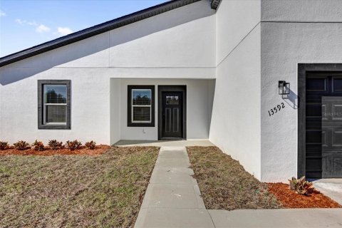 Casa en venta en Ocala, Florida, 4 dormitorios, 170.29 m2 № 1917217 - foto 2