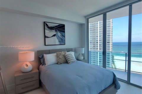 Condo in Sunny Isles Beach, Florida, 2 bedrooms № 1985557 - photo 7