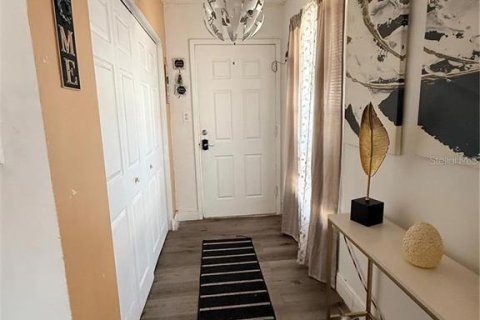 Купить кондоминиум в Киссимми, Флорида 8 комнат, 103.86м2, № 2222479 - фото 4