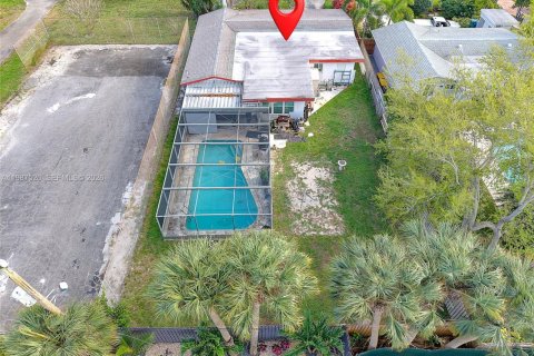 Villa ou maison à vendre à Oakland Park, Floride: 3 chambres, 147.99 m2 № 2048900 - photo 28