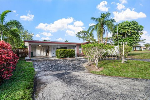 Villa ou maison à Oakland Park, Floride 3 chambres, 147.99 m2 № 2048900