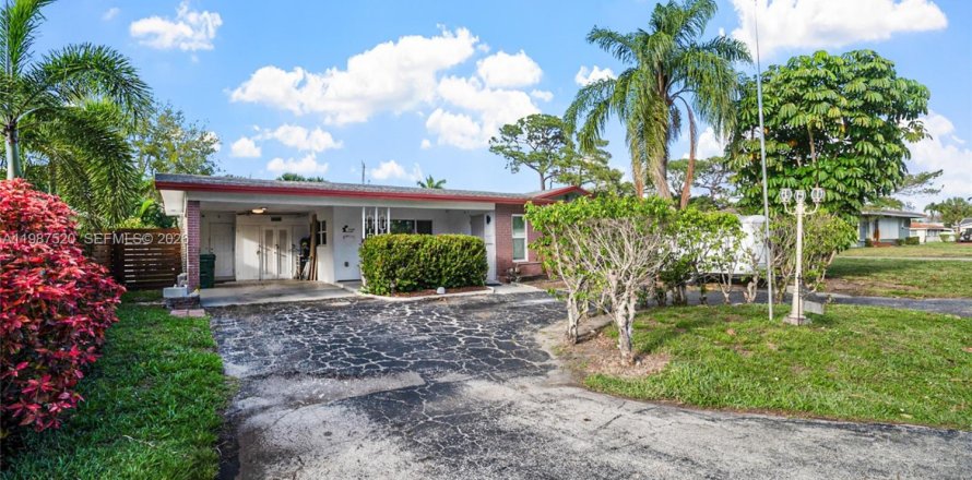 Villa ou maison à Oakland Park, Floride 3 chambres, 147.99 m2 № 2048900