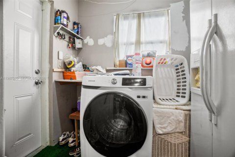 Villa ou maison à vendre à Oakland Park, Floride: 3 chambres, 147.99 m2 № 2048900 - photo 11