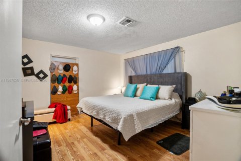 Villa ou maison à vendre à Oakland Park, Floride: 3 chambres, 147.99 m2 № 2048900 - photo 14