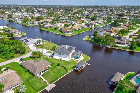 Casa en venta en Palm Coast, Florida, 6 dormitorios, 379.41 m2 № 2166775 - foto 5