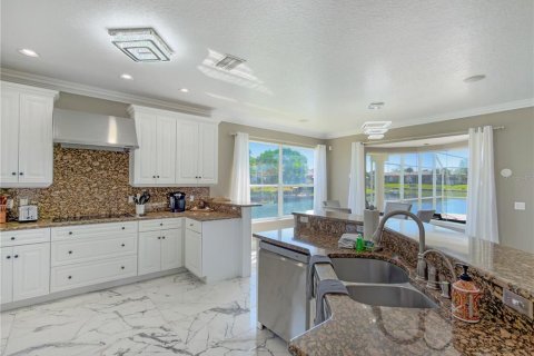 Casa en venta en Palm Coast, Florida, 6 dormitorios, 379.41 m2 № 2166775 - foto 12