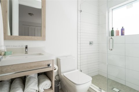 Touwnhouse à louer à Miami, Floride: 4 chambres, 250.84 m2 № 1985346 - photo 20