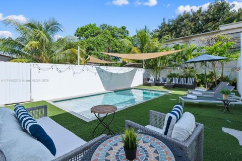 Touwnhouse à louer à Miami, Floride: 4 chambres, 250.84 m2 № 1985346 - photo 26