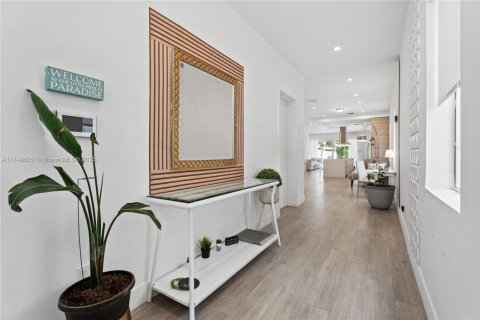 Touwnhouse à louer à Miami, Floride: 4 chambres, 250.84 m2 № 1985346 - photo 27