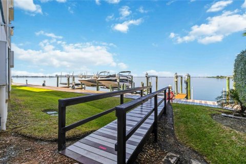 Copropriété à vendre à Cocoa Beach, Floride: 3 chambres, 167.69 m2 № 2101529 - photo 25