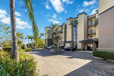 Copropriété à vendre à Cocoa Beach, Floride: 3 chambres, 167.69 m2 № 2101529 - photo 3