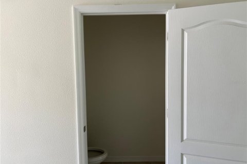 Townhouse in Davenport, Florida 3 bedrooms, 135.92 sq.m. № 1648669 - photo 14