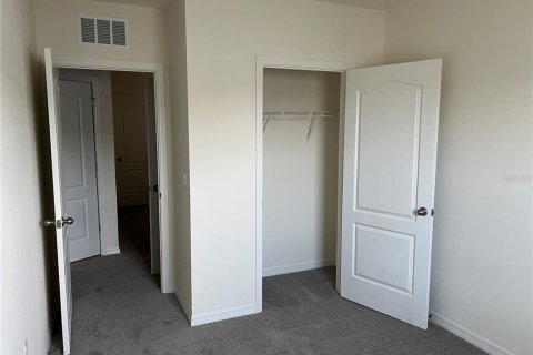 Townhouse in Davenport, Florida 3 bedrooms, 135.92 sq.m. № 1648669 - photo 13