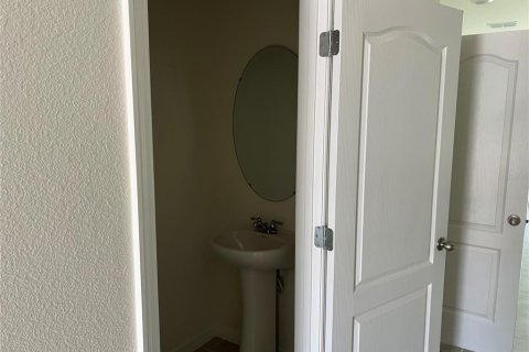 Townhouse in Davenport, Florida 3 bedrooms, 135.92 sq.m. № 1648669 - photo 22