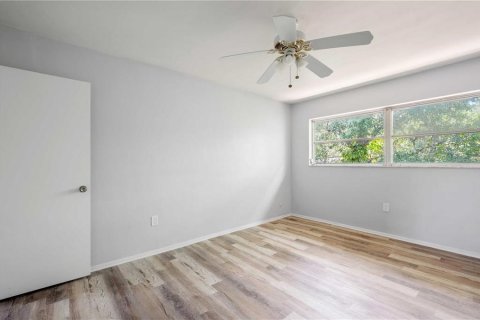 Condo in Clearwater, Florida, 1 bedroom № 2222007 - photo 8