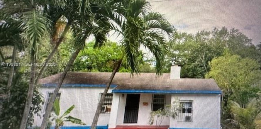 Дом в Майами, Флорида 2 спальни, 127.83м2 № 2050560